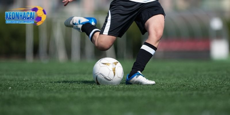 Để tránh rủi ro, người chơi cần xem xét nhiều yếu tố phụ trợ